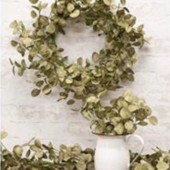 Foamy Silver Dollar Wreath, Sage, 20” - Picture 14 of 14